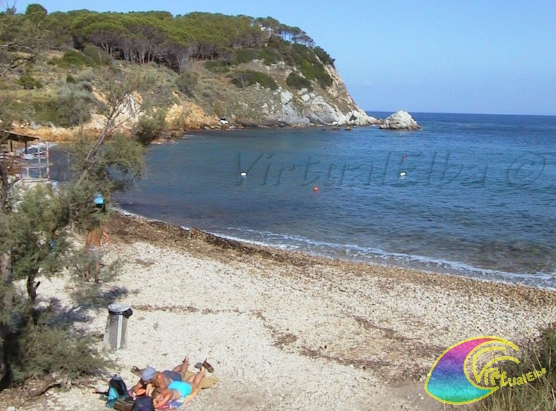 Spiaggia Acquaviva Luogo Ideale Per Gli Amanti Del Camping