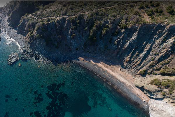 Spiaggia Delle Tombe Ottimo Posto Per Gli Amanti Della Pesca